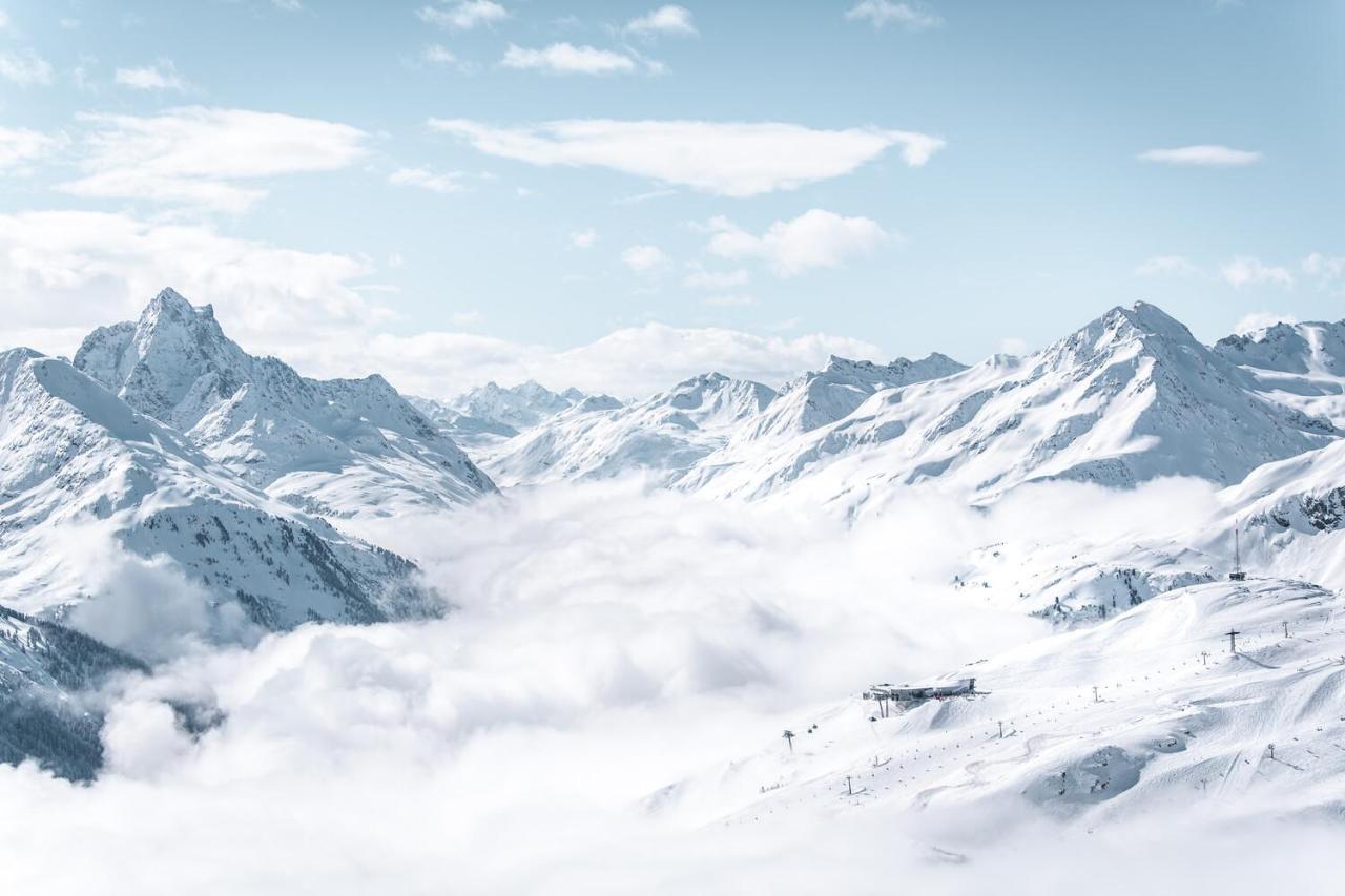 Quality Hosts Arlberg - Afoch Fei - Das Landhaus Sankt Anton am Arlberg Exteriör bild