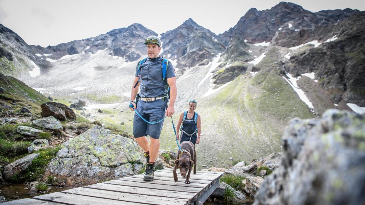 Quality Hosts Arlberg - Afoch Fei - Das Landhaus Sankt Anton am Arlberg Exteriör bild